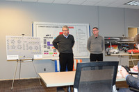 今回の計画について発表する、元コナーアベニュー組立工場スタッフのマイク・トニエット氏（左）とFCAのクリストファー・トファム氏（右）。この施設は歴史的な車両の収蔵のほか、ミーティングスペースとしても使われる予定だ。