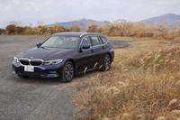 エンジンスペックは控えめな「318iツーリング」だが、しばらく付き合ううちに妙になじむというか、相棒感を感じ始めたのだった。