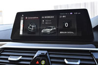 10.2インチのタッチパネルには、オプションでBMWジェスチャー・コントロールを装着することもできる。