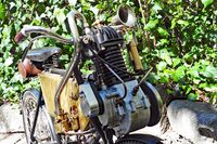 ロイヤルエンフィールドが“最初の一台”のレプリカを日本初公開　走る姿を披露の画像