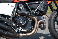 ドゥカティ・スクランブラー アーバンモタード（6MT）／アプリリアRS660リミテッドエディション（6MT）／モト・グッツィV100マンデッロS（6MT）【試乗記】の画像