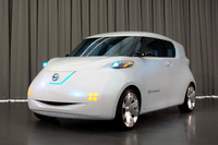 バンとクーペの融合「日産タウンポッド」出展