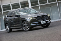 マツダの最新モデルであり、SUV製品群の最上位車種にあたる「CX-8」。2017年9月に発表され、同年12月に販売が開始された。