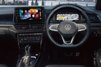 「フォルクスワーゲンTロック」に内外装を黒でコーディネートした特別仕様車登場の画像