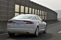 ジャガーXF スーパーチャージド（FR/6AT）【試乗記】の画像