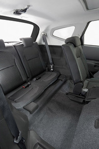 日産が7人乗りの「キャシュカイ＋2」を発表の画像