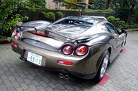 今年1月に設定された“すっぴんバージョン”の「オロチ・ゼロ」は、1台売れただけで2009年モデルからカタログ落ち。個性的なオロチユーザーにとっては、「カブト」（写真）のほうが理想的なのかも……。
