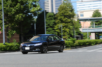 ホンダ・アコード プラグインハイブリッド
    