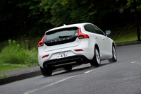 ボルボV40 T3 SE（FF/6AT）【試乗記】の画像