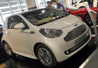 市販型「シグネット」。2011年4月「トップマーク・モナコ」展で。