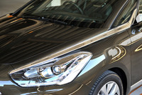 「サーベルライン」はエンジンフードをより長く、キャビンをよりコンパクトに見せる効果があるという。