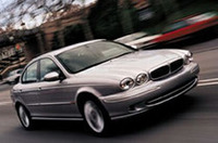 ジャガージャパンから、クリスマスプレゼントの画像