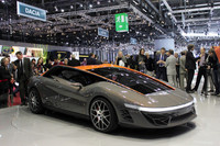 「ベルトーネ・ヌッチオ」。往年の「ストラトス・ゼロ」がモチーフ。