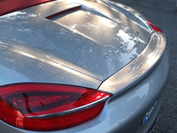 リアのラゲッジルーム容量は130リッター。フロントにも150リッターの荷室が確保されている。