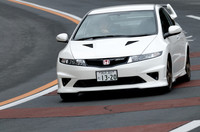 ホンダ・無限シビック タイプR ユーロ（FF/6MT）【試乗記】の画像