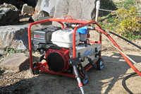 スーパー工業の超高圧洗浄機「SER-1230i」。