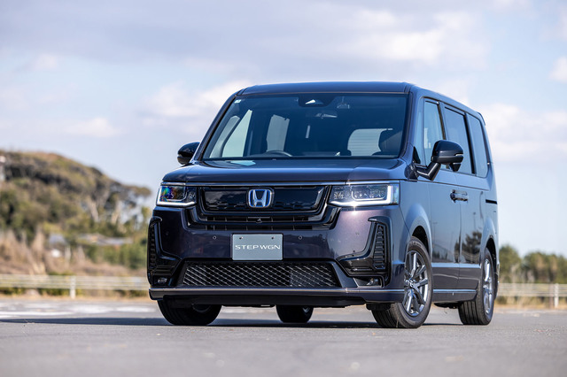 ホンダ・シビック タイプR／ヴェゼルe：HEV RS 純正アクセサリー装着車