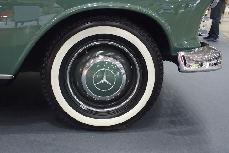 メルセデス・ベンツ230Sユニバーサル（1966年）／シルバースター