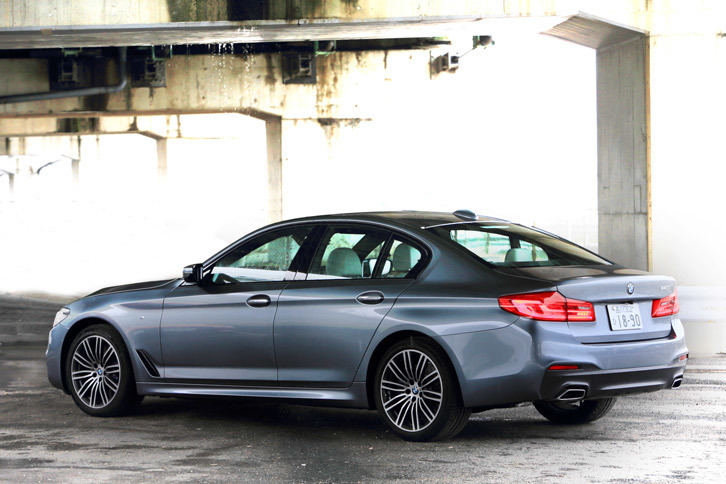 2016年10月にドイツで発表された、新型「5シリーズ」。日本では2017年2月に発売された。