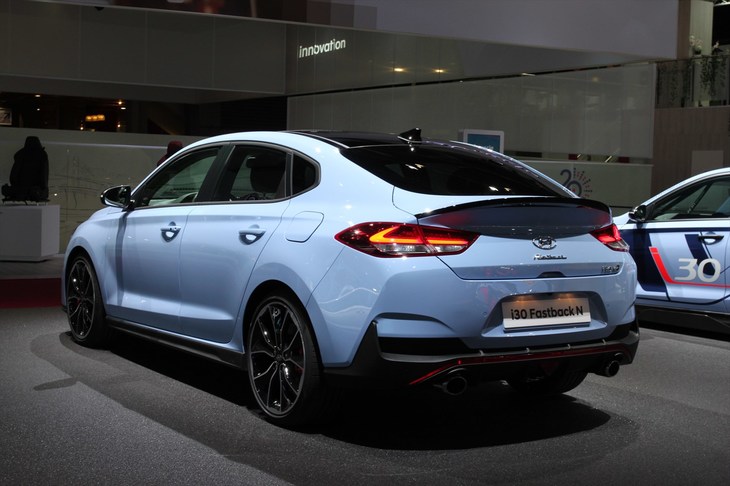 ヒュンダイi30ファストバックN