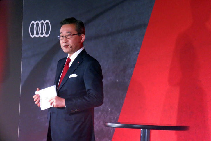 2017年度のモータースポーツ活動計画について説明する、アウディ ジャパンの斉藤 徹代表取締役社長。