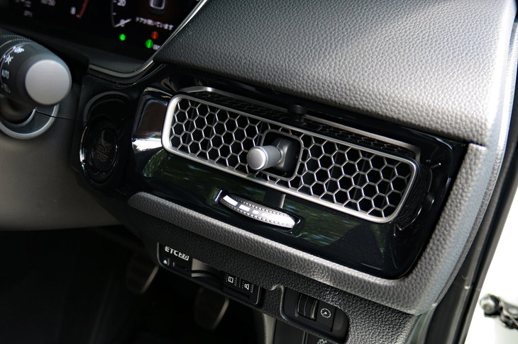 ホンダ・シビックEX（エアコン吹き出し口）