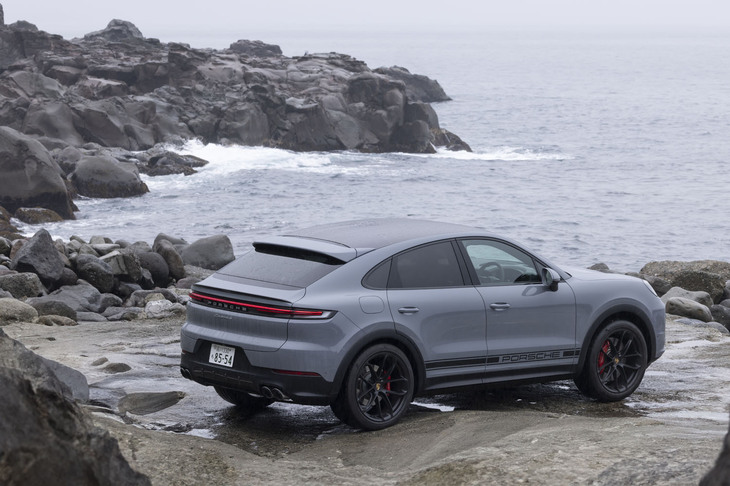 ポルシェ・カイエンSクーペ