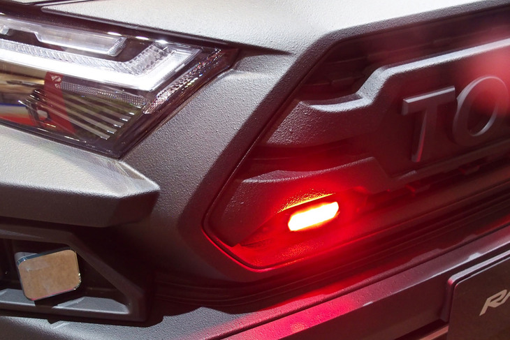 RAV4“5D ADVENTURE 2022”（エクステリア）