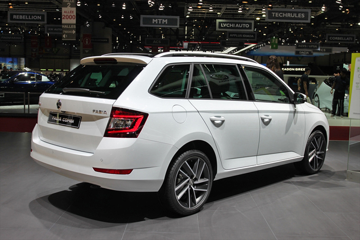 シュコダ・ファビア コンビ（エクステリア）