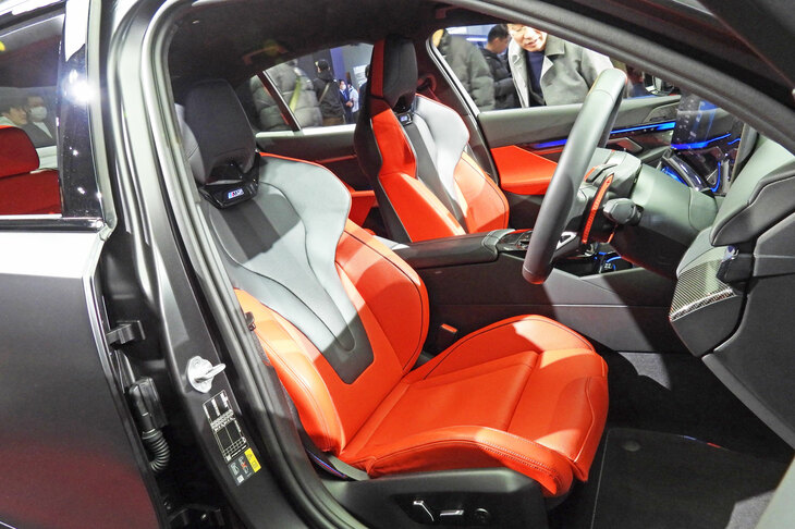 BMW M5（Mパフォーマンスパーツ装着車）