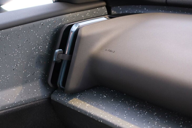 ボルボEX30ウルトラ シングルモーター エクステンデッドレンジ（エアコン吹き出し口）