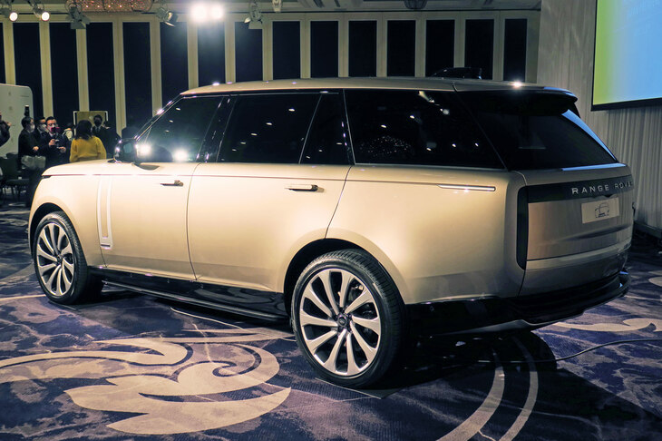 ランドローバー・レンジローバー オートバイオグラフィーD300（エクステリア）