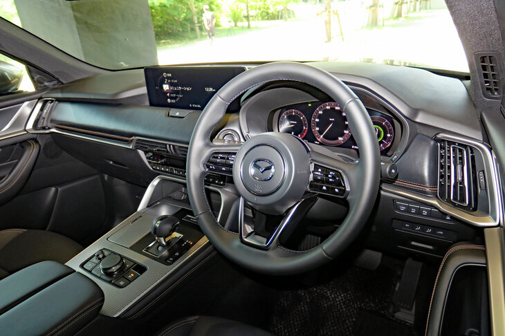 マツダCX-60 XDエクスクルーシブモード（インストゥルメントパネルまわり）