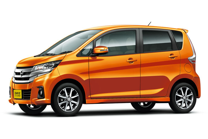 「デイズ ハイウェイスターXプレミアムセレクション」。ボディーカラーは「プレミアムサンシャインオレンジ」。