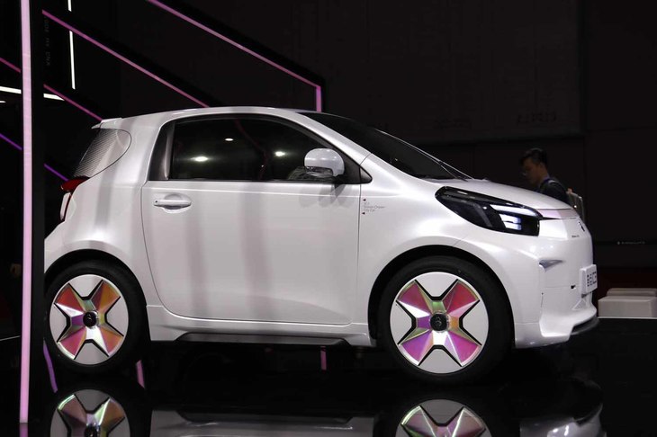 「奇点iC3コンセプト」。「iQ」の生まれ変わりとして普及することを期待したい。