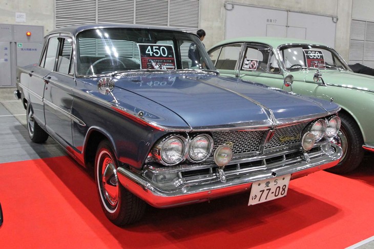 タキーズが出展していた「愛5」のシングルナンバーが付いた1965年「プリンス・グロリア スーパー6」。メルセデスに範を取った国産初のSOHC直6エンジン搭載車で、販売価格は450万円。