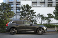 新世代プラットフォームを用いて開発された、2代目「ボルボXC60」。日本では2017年10月にデビューした。