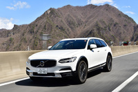 JC08モード燃費は12.9km/リッター。