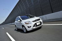 フォード・クーガ インディビデュアル（4WD/5AT）【短信】