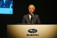 今後のスバルの取り組みについて説明する、中村知美代表取締役社長。