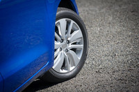 足まわりの仕様はマイルドハイブリッド車や純ガソリン車と共通。タイヤサイズは「ハイブリッドSL」が185/55R16、「ハイブリッドSG」が175/65R15となっている。