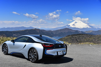 BMW i8（4WD/6AT）【試乗記】の画像