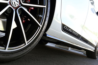 ドアの下部に施された「CLUBSPORT」のロゴ。