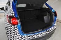 荷室。5名乗車時で500リッターの容量が確保される。