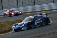 GT500クラスのレース1は、塚越広大が駆るNo.17 KEIHIN HSV-010が優勝。
    