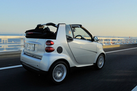 スマート・フォーツークーペ（RR/5AT）／フォーツーカブリオ（RR/5AT）【試乗記】の画像