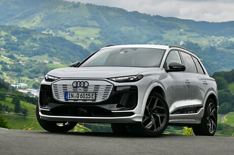 アウディの未来を担う新型電気自動車「Q6 e-tron」。その国際試乗会がスペイン・バスク地方で開催された。...