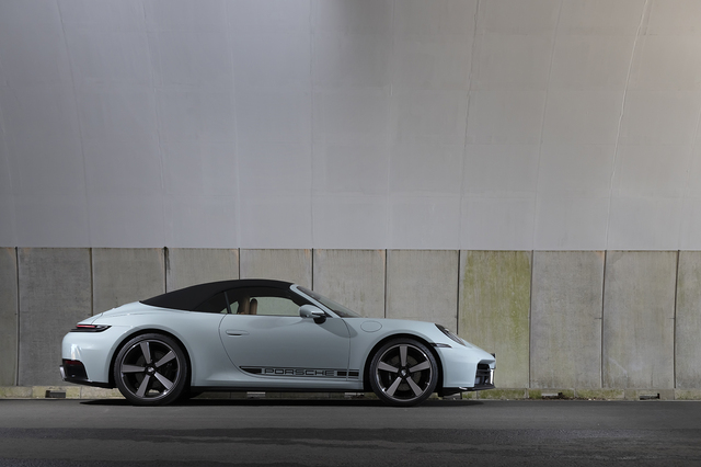 ポルシェ911カレラ カブリオレ（RR/8AT）【試乗記】 比類なきスポーツ