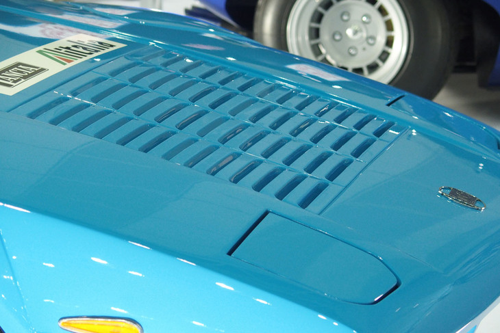 ランチア・ストラトスHFストラダーレ（1975年）