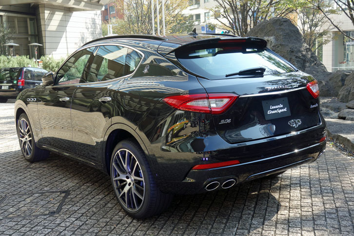 マセラティ・レヴァンテSグランスポーツ